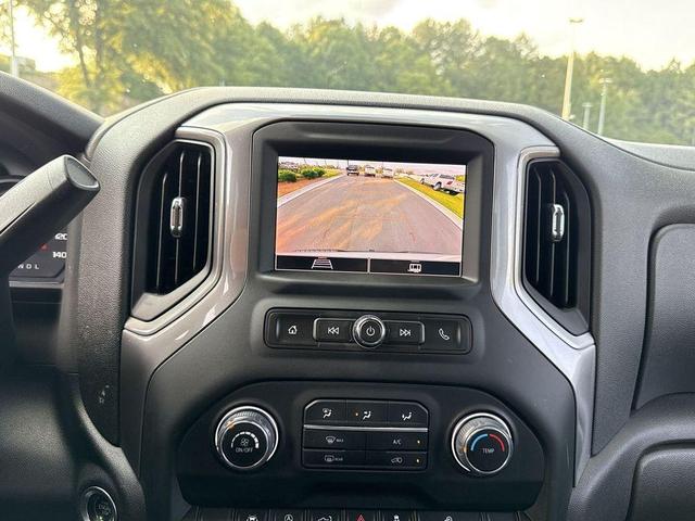 Photo of 2022 Silver Ice Metallic Chevrolet Silverado 1500