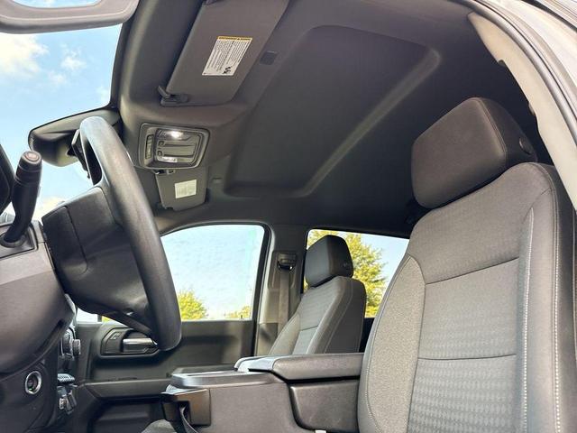 Photo of 2022 Silver Ice Metallic Chevrolet Silverado 1500