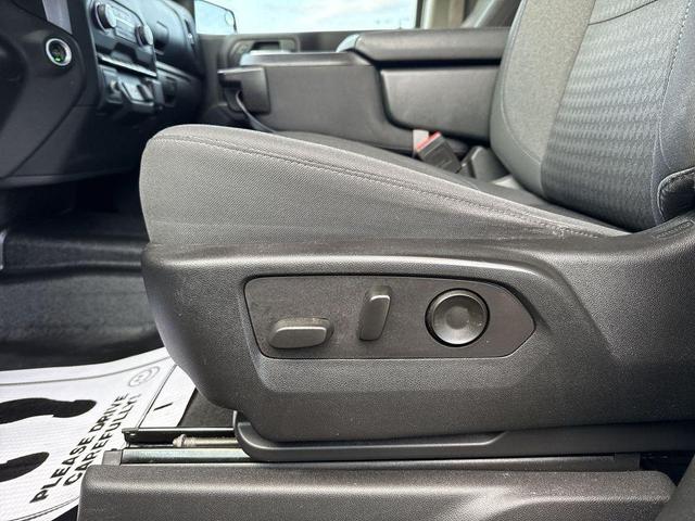 Photo of 2022 Silver Ice Metallic Chevrolet Silverado 1500