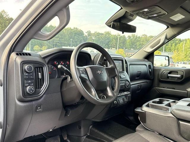 Photo of 2022 Silver Ice Metallic Chevrolet Silverado 1500