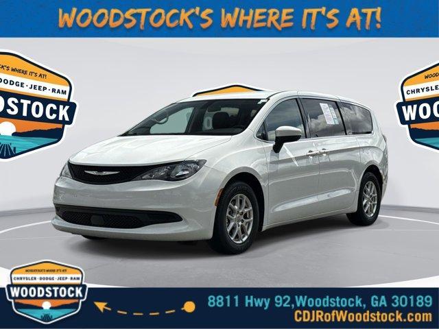 2022 Chrysler Voyager