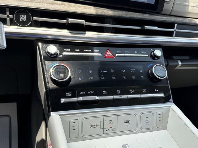 Photo of 2024 Hampton Gray Hyundai SANTA FE