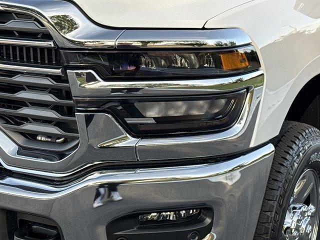 Photo of 2025 Bright White Clearcoat RAM 2500