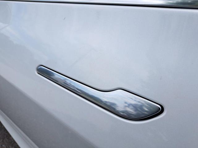 Photo of 2020 Pearl White Multi Tesla Model 3