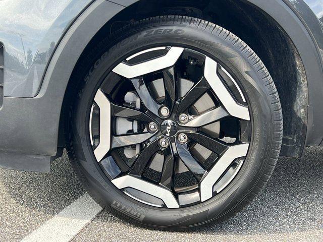 Photo of 2024 Gravity Gray Kia Telluride