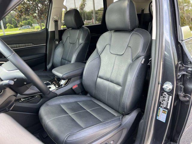 Photo of 2024 Gravity Gray Kia Telluride
