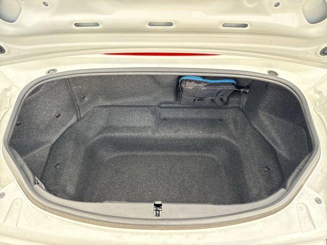 Photo of 2019 Arctic White Mazda MX-5 Miata