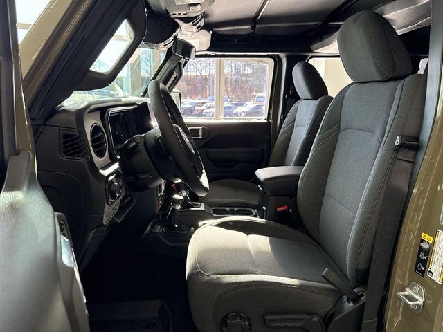 Photo of 2025 41 Jeep Wrangler