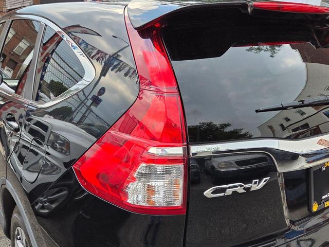 Photo of 2015 Crystal Black Pearl Honda CR-V