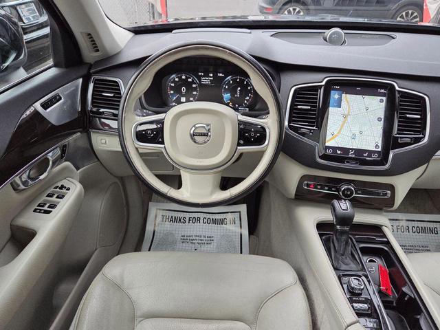 Photo of 2016 Magic Blue Metallic Volvo XC90