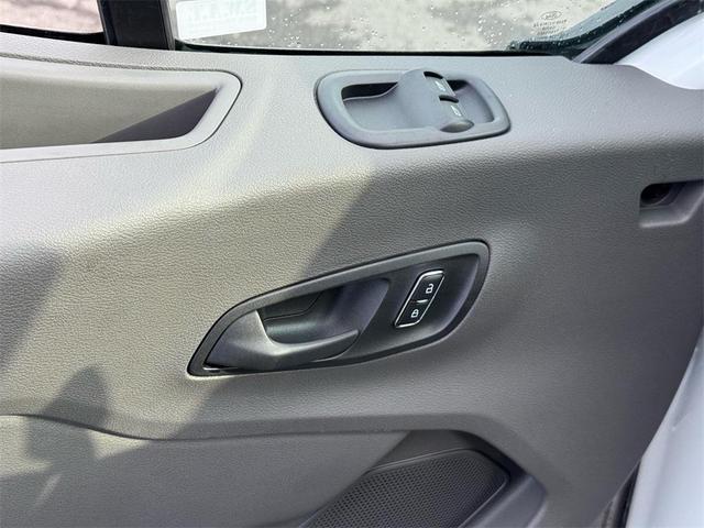 Photo of 2025 Oxford White Ford Transit-150