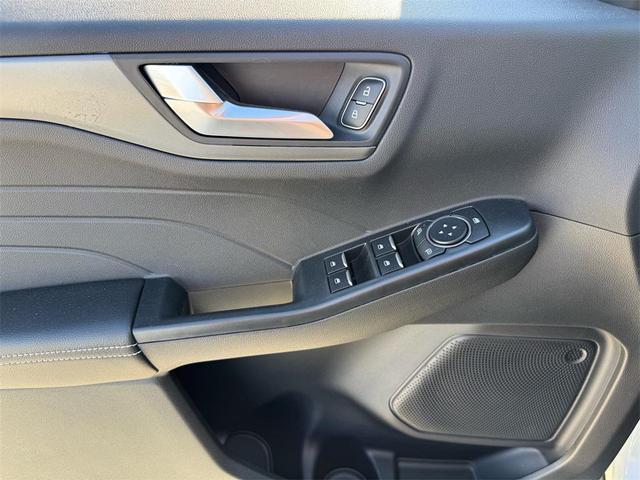 Photo of 2025 Space Silver Metallic Ford Escape PHEV