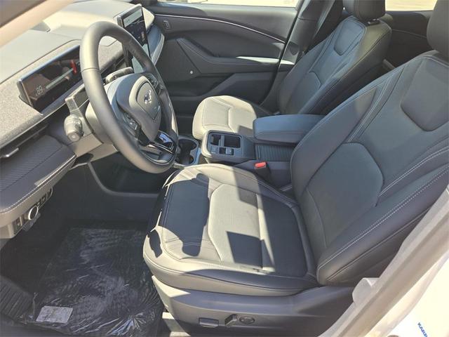 Photo of 2025 Star White Metallic Tri-Coat Ford Mustang Mach-E