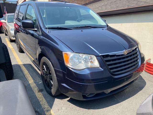 2008 Chrysler Town & Country