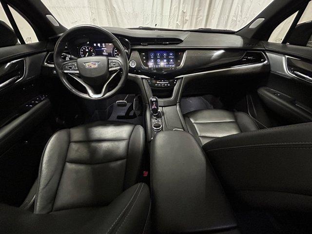 Photo of 2023 Stellar Black Metallic Cadillac XT6