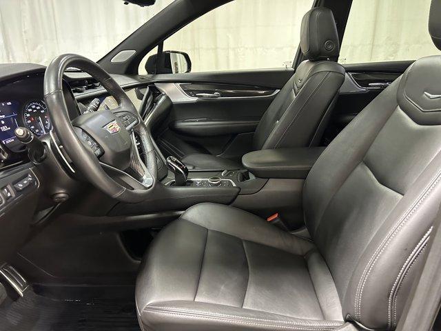 Photo of 2023 Stellar Black Metallic Cadillac XT6
