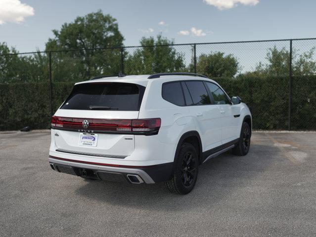 Photo of 2026 Opal White Pearl Volkswagen Atlas