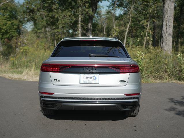 Photo of 2022 Florett Silver Metallic Audi Q8