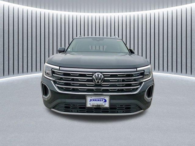 Photo of 2025 Deep Black Pearl Effect Volkswagen Atlas