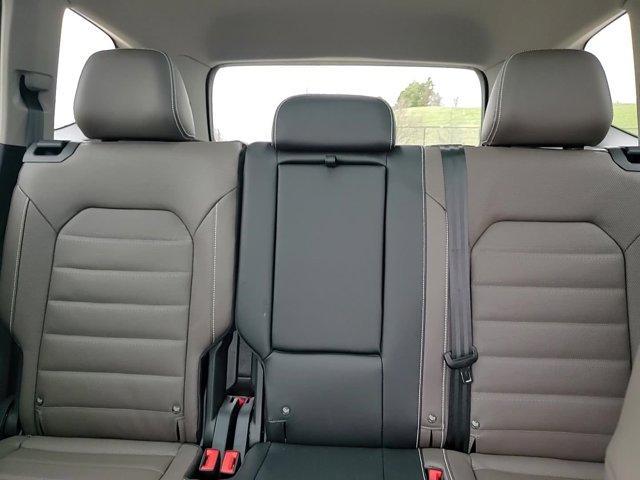 Photo of 2025 Deep Black Pearl Effect Volkswagen Atlas