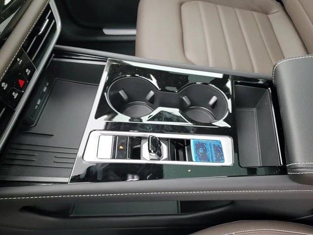 Photo of 2025 Deep Black Pearl Effect Volkswagen Atlas