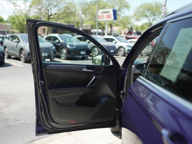 Photo of 2023 Atlantic Blue Volkswagen Tiguan