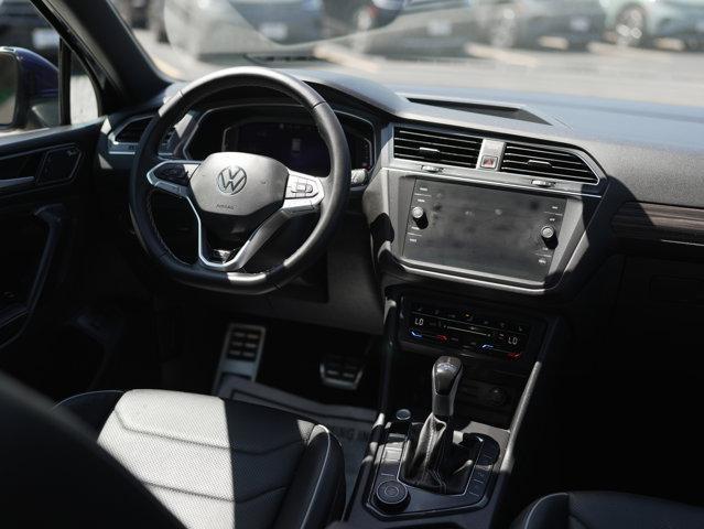 Photo of 2023 Atlantic Blue Volkswagen Tiguan