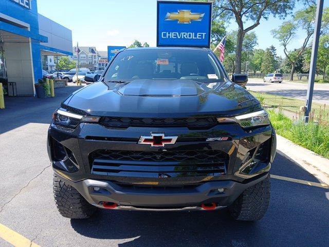 Photo of 2025 Black Chevrolet Colorado