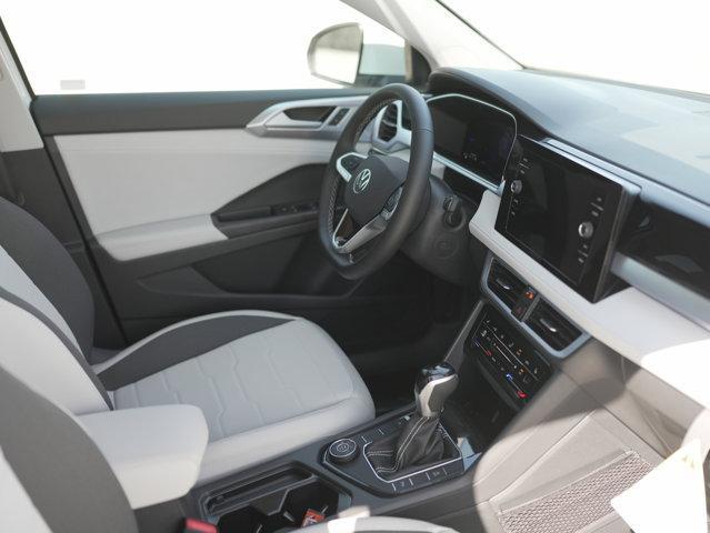 Photo of 2025 Pure White Volkswagen Taos