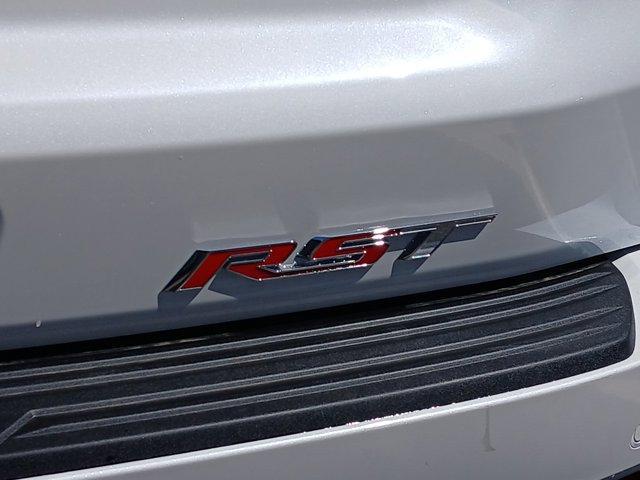 Photo of 2025 Iridescent Pearl Tricoat Chevrolet Suburban