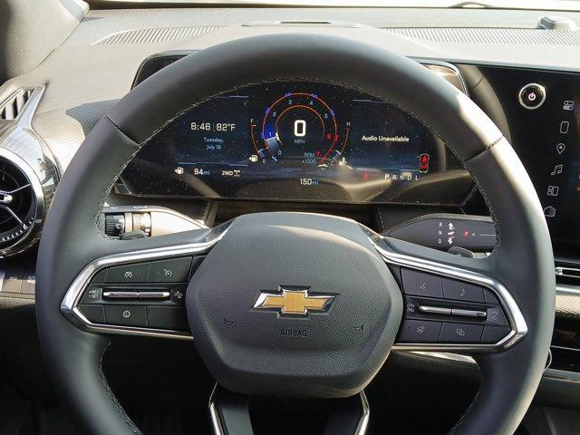 Photo of 2026 Summit White Chevrolet Equinox