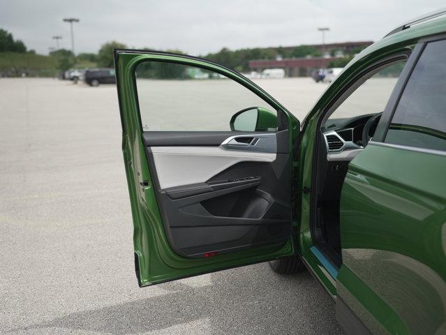 Photo of 2025 Bright Moss Green Volkswagen Taos