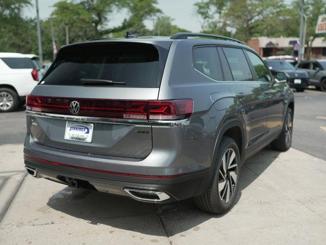 Photo of 2025 Platinum Gray Metallic Volkswagen Atlas
