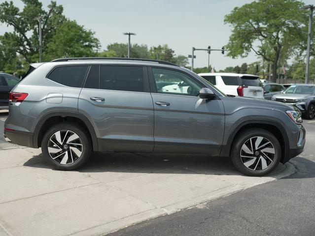 Photo of 2025 Platinum Gray Metallic Volkswagen Atlas