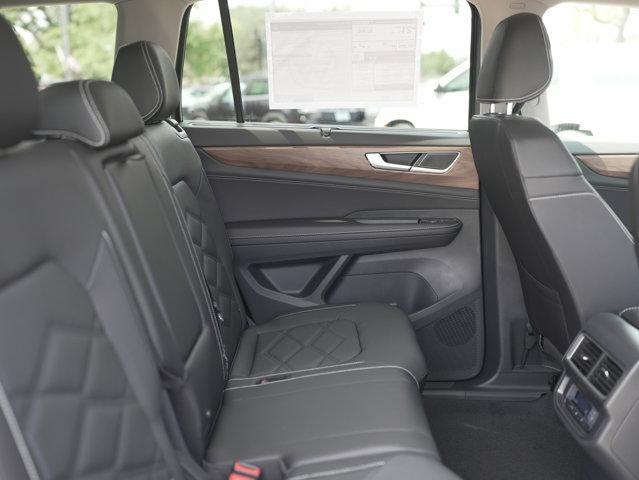 Photo of 2025 Platinum Gray Metallic Volkswagen Atlas