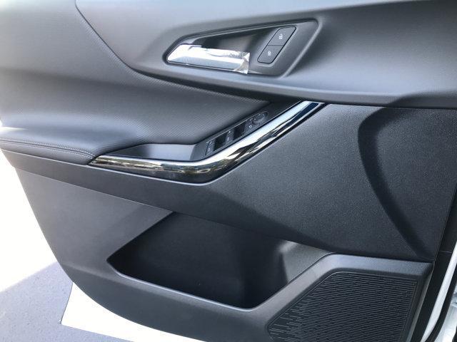 Photo of 2025 Summit White Chevrolet Equinox