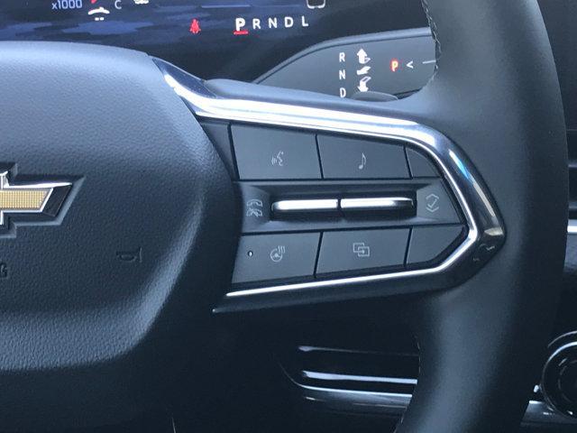 Photo of 2025 Summit White Chevrolet Equinox
