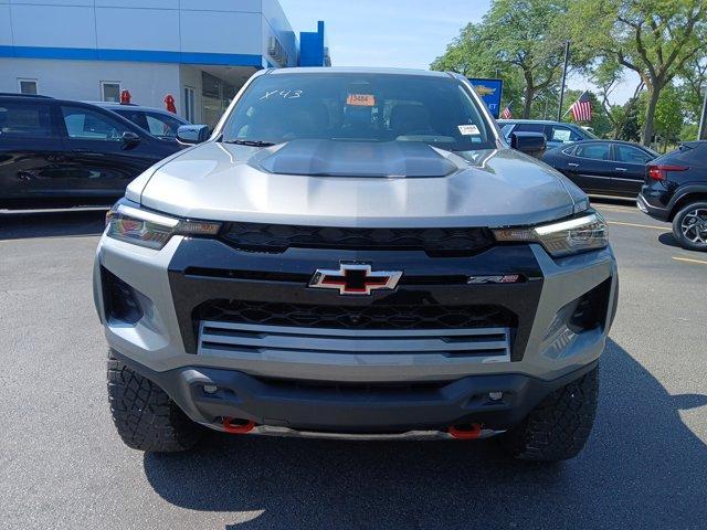 Photo of 2025 Sterling Gray Metallic Chevrolet Colorado
