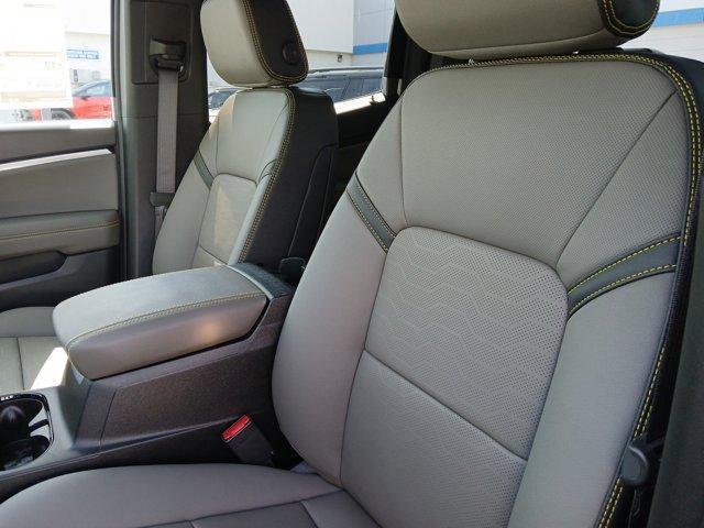Photo of 2025 Sterling Gray Metallic Chevrolet Colorado