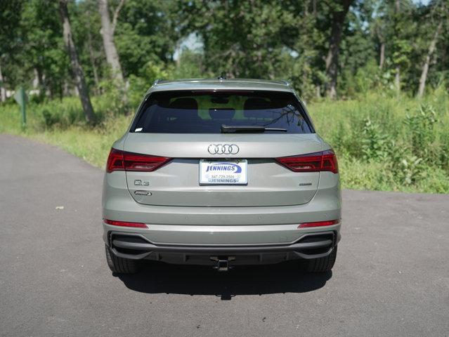 Photo of 2023 Chronos Gray Metallic Audi Q3
