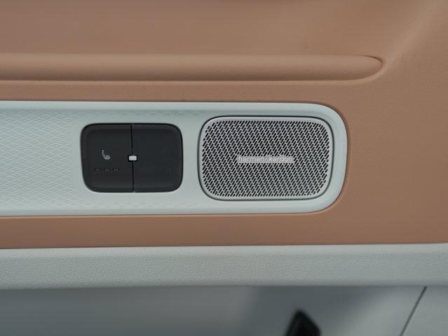 Photo of 2025 Metro Silver W/Candy White Upper Volkswagen ID. Buzz