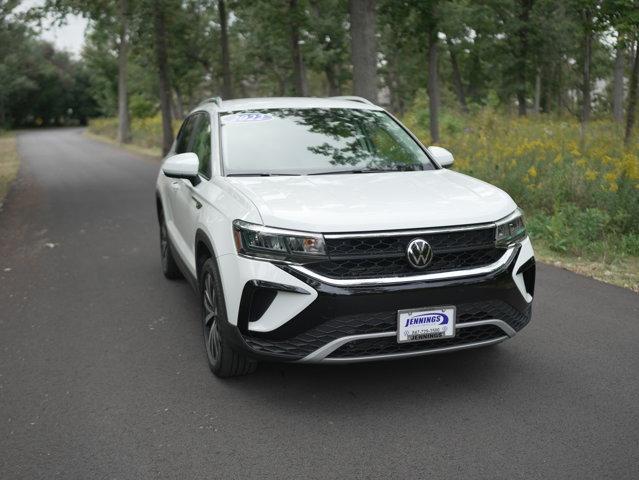 Photo of 2022 Pure White Volkswagen Taos