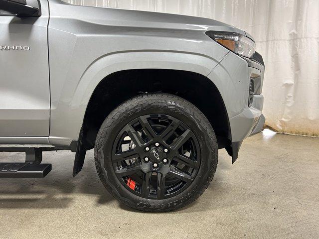 Photo of 2025 Sterling Gray Metallic Chevrolet Colorado