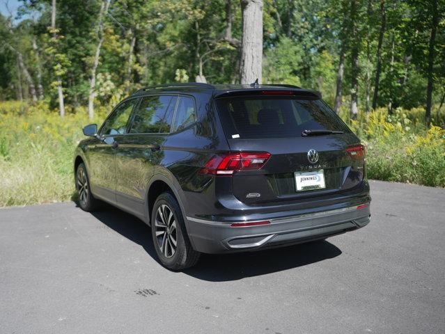 Photo of 2022 Deep Black Pearl Effect Volkswagen Tiguan
