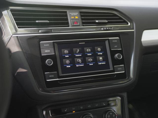 Photo of 2022 Deep Black Pearl Effect Volkswagen Tiguan