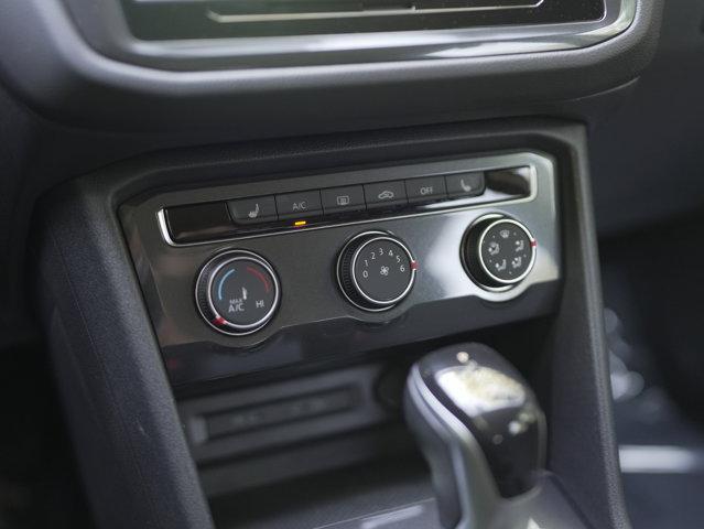 Photo of 2022 Deep Black Pearl Effect Volkswagen Tiguan