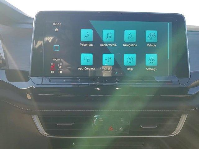 Photo of 2025 Pure White Volkswagen Atlas Cross Sport