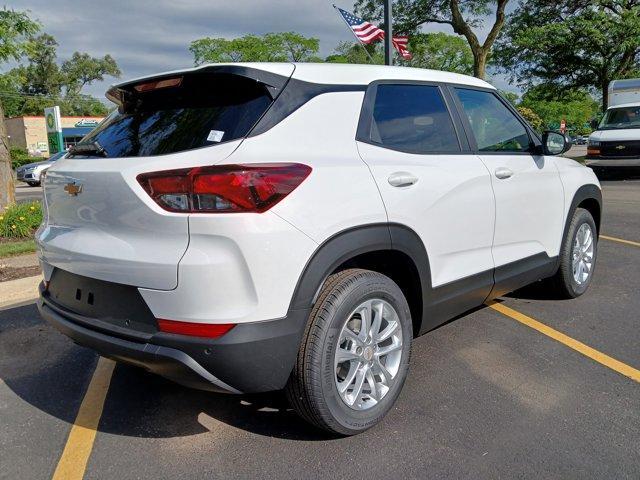 Photo of 2026 Summit White Chevrolet Trailblazer