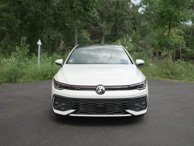 Photo of 2025 Opal White Pearl Effect Volkswagen Golf GTI