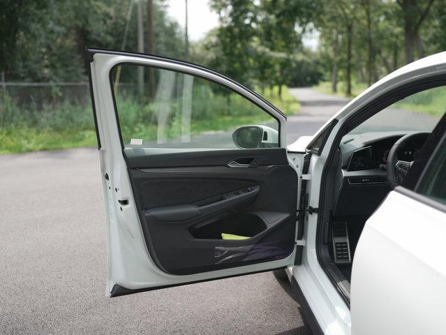 Photo of 2025 Opal White Pearl Effect Volkswagen Golf GTI